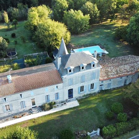Semillac Domaine Du Grand Ormeau Bed & Breakfast エクステリア 写真