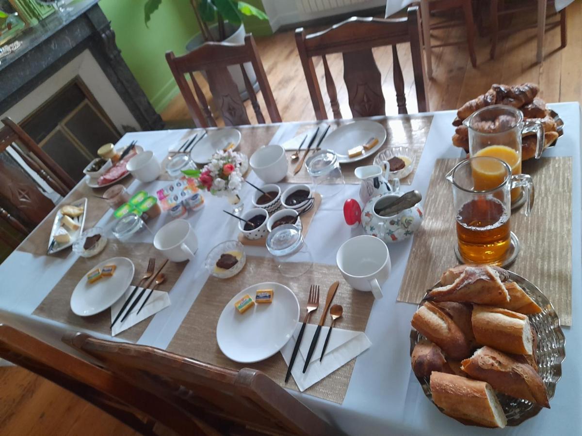 Semillac Domaine Du Grand Ormeau Bed & Breakfast エクステリア 写真