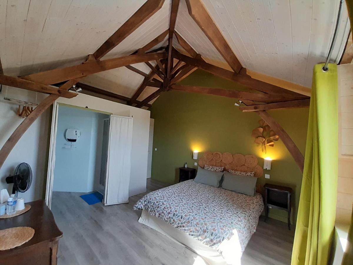 Semillac Domaine Du Grand Ormeau Bed & Breakfast エクステリア 写真